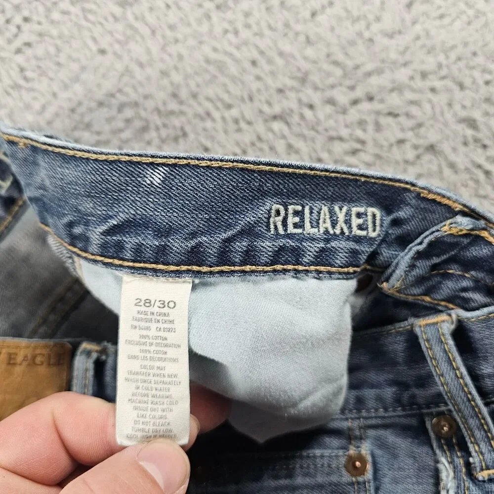 American Eagle Jeans Mens 30x28 Relaxed Straight Distressed Whiskering Faded